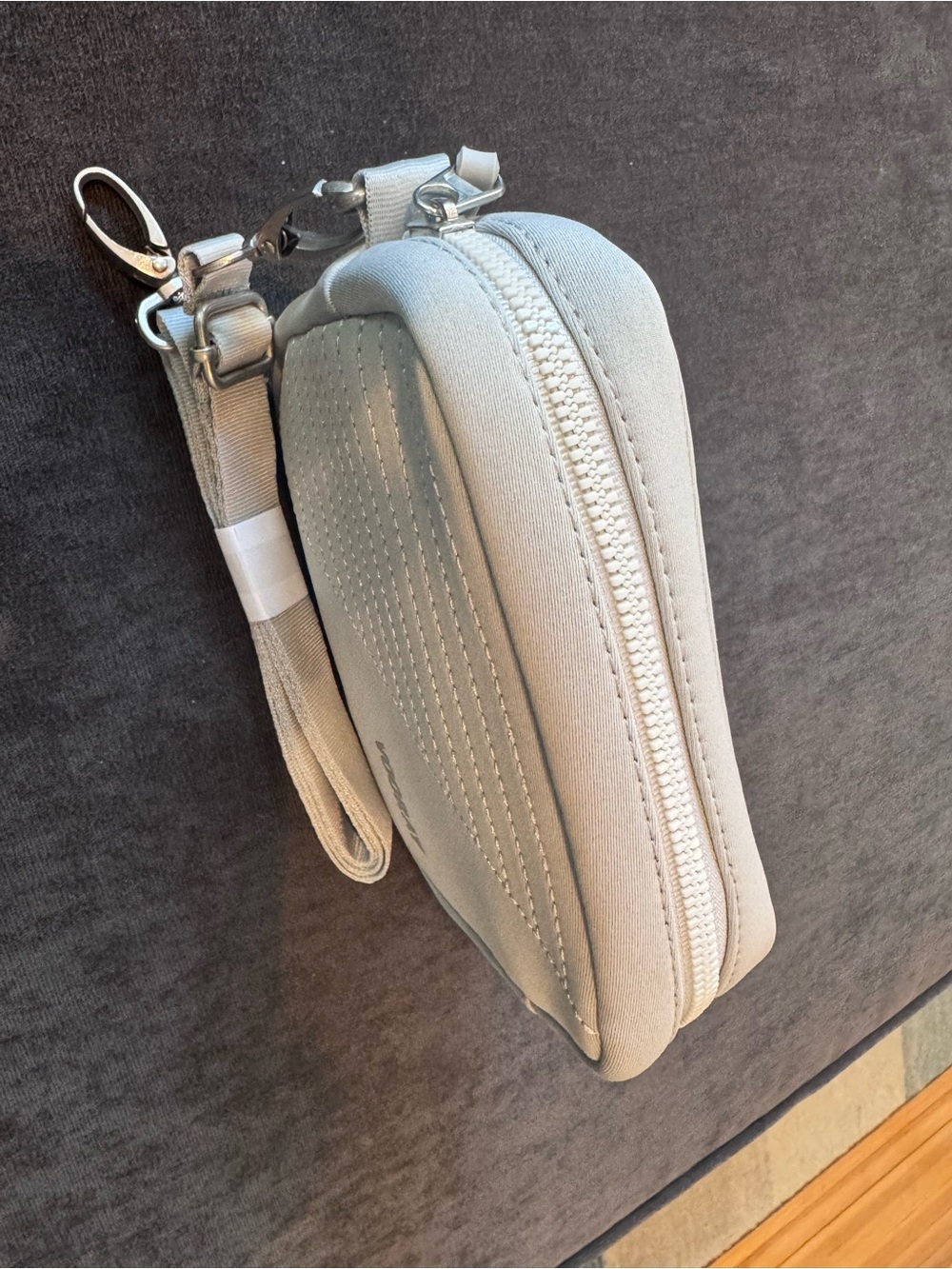 Vooray Women's Small Crossbody Bag in Light Gray - Picture 4 of 10